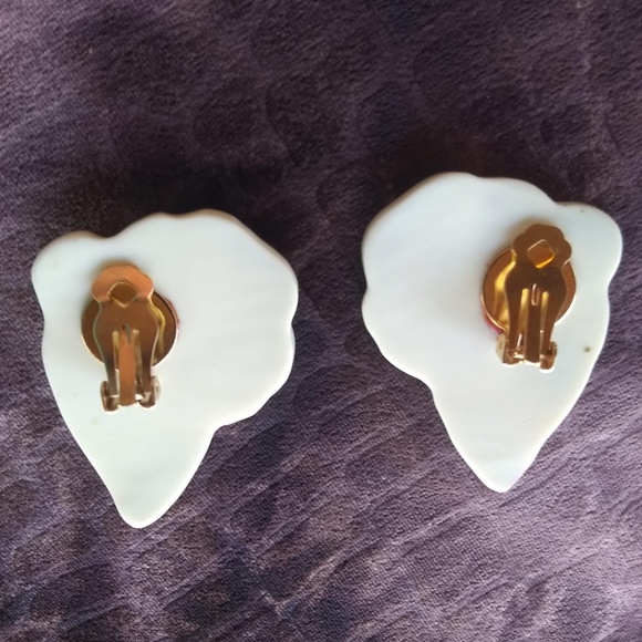 Vintage Rare Tiger & Apple Coral Earrings - Picture 4 of 4